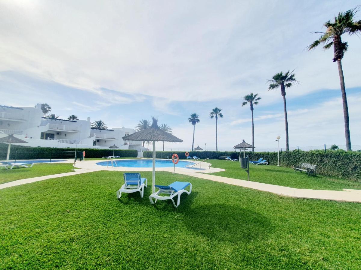 Luna Beach Seafront マルベーリャ エクステリア 写真